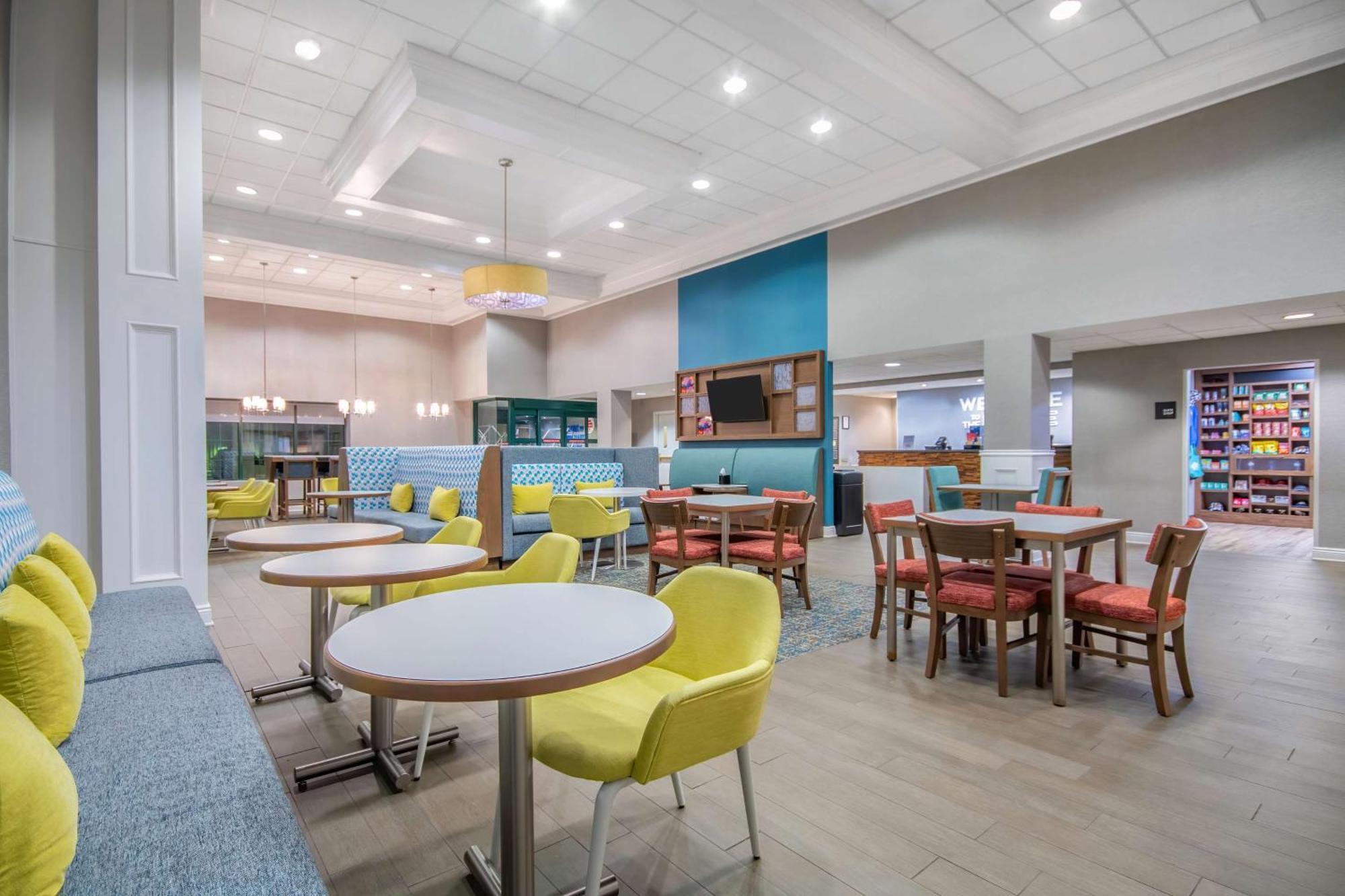 Hampton Inn East Aurora Exteriér fotografie