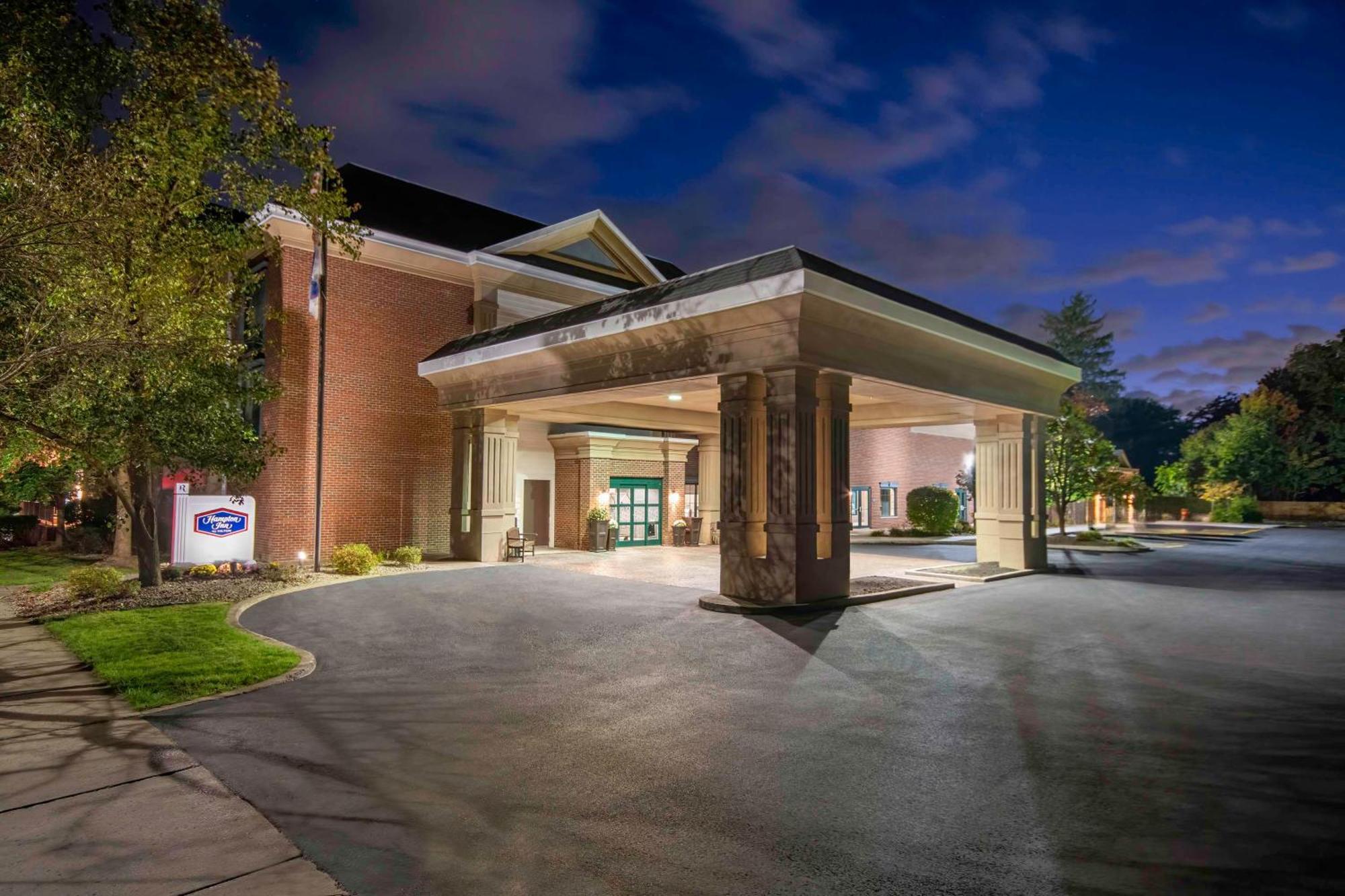 Hampton Inn East Aurora Exteriér fotografie